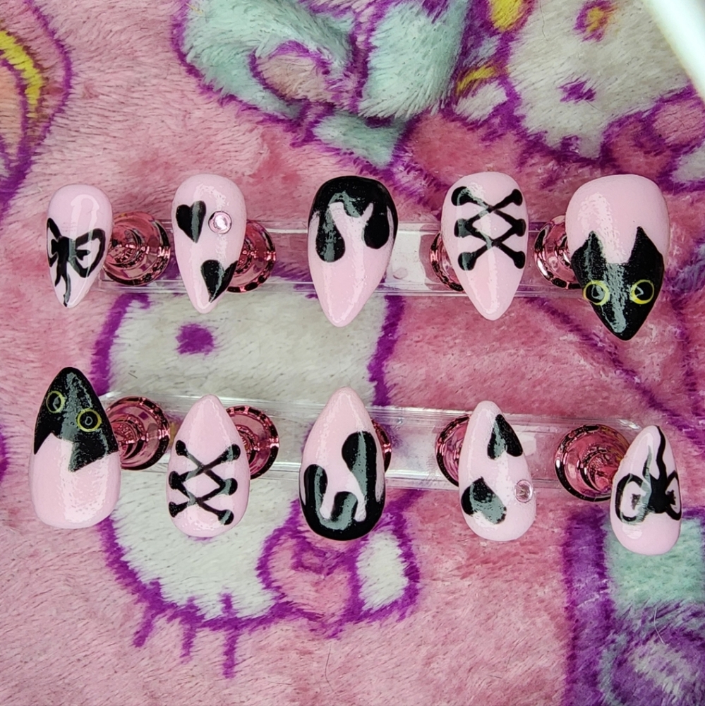 Pink and Black Press On Nails